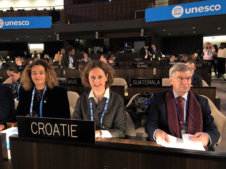Slika /arhiva/Foto_2019/40 sjednica Opće skupštine Unesco-a/Screenshot_2019-11-18 Nina Obuljen Koržinek ( NObuljen) Twitter.png